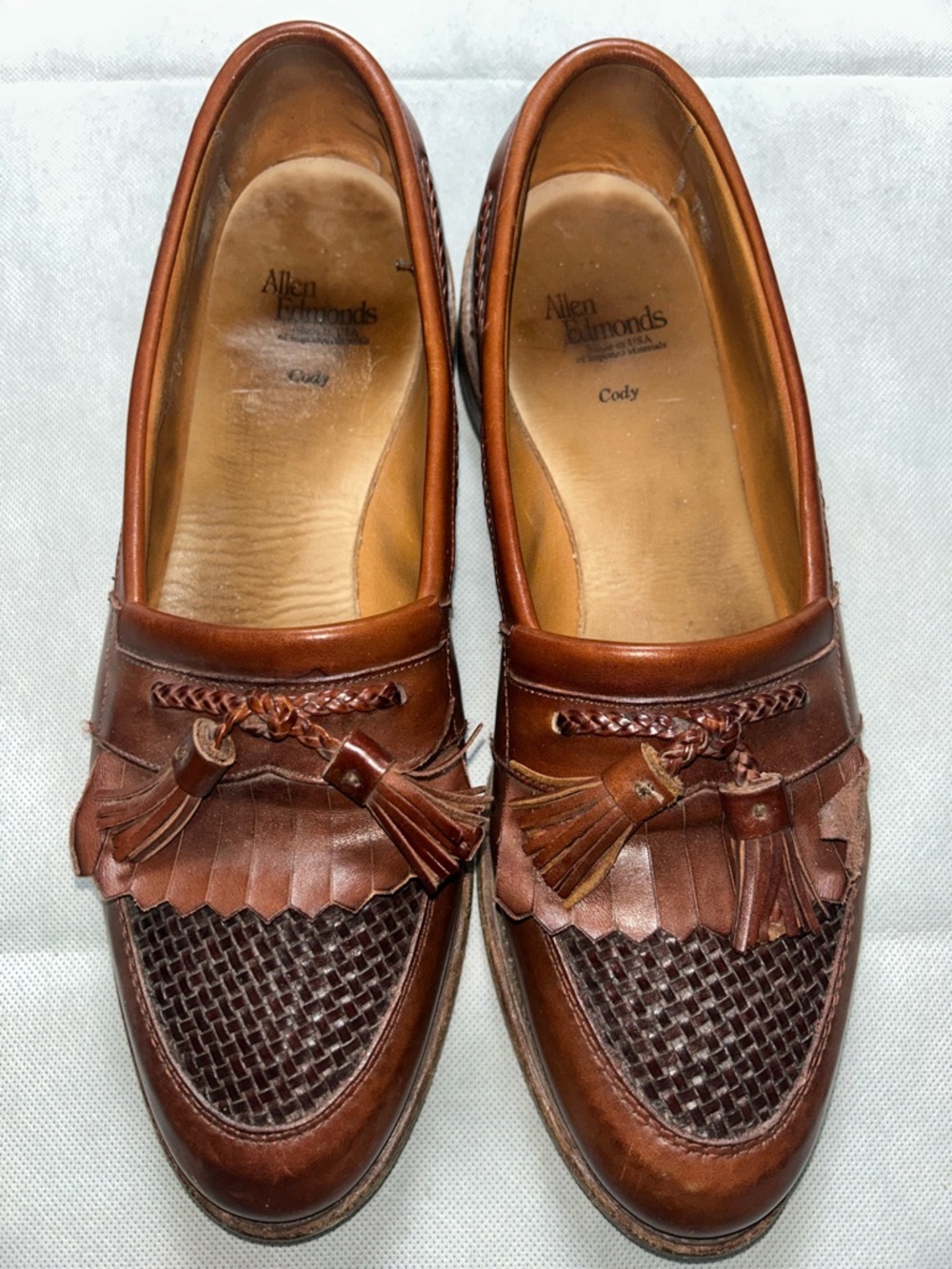 Allen Edmonds the “Cody” brown tassel front leather loafers size 10.5 B